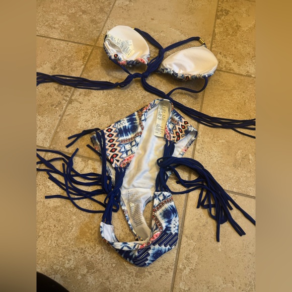 NWOT A&F Bikini - Picture 2 of 3